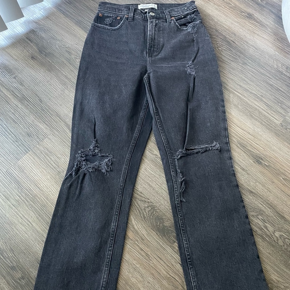 Abercrombie & Fitch 90’s Straight Leg Ultra HR Jeans